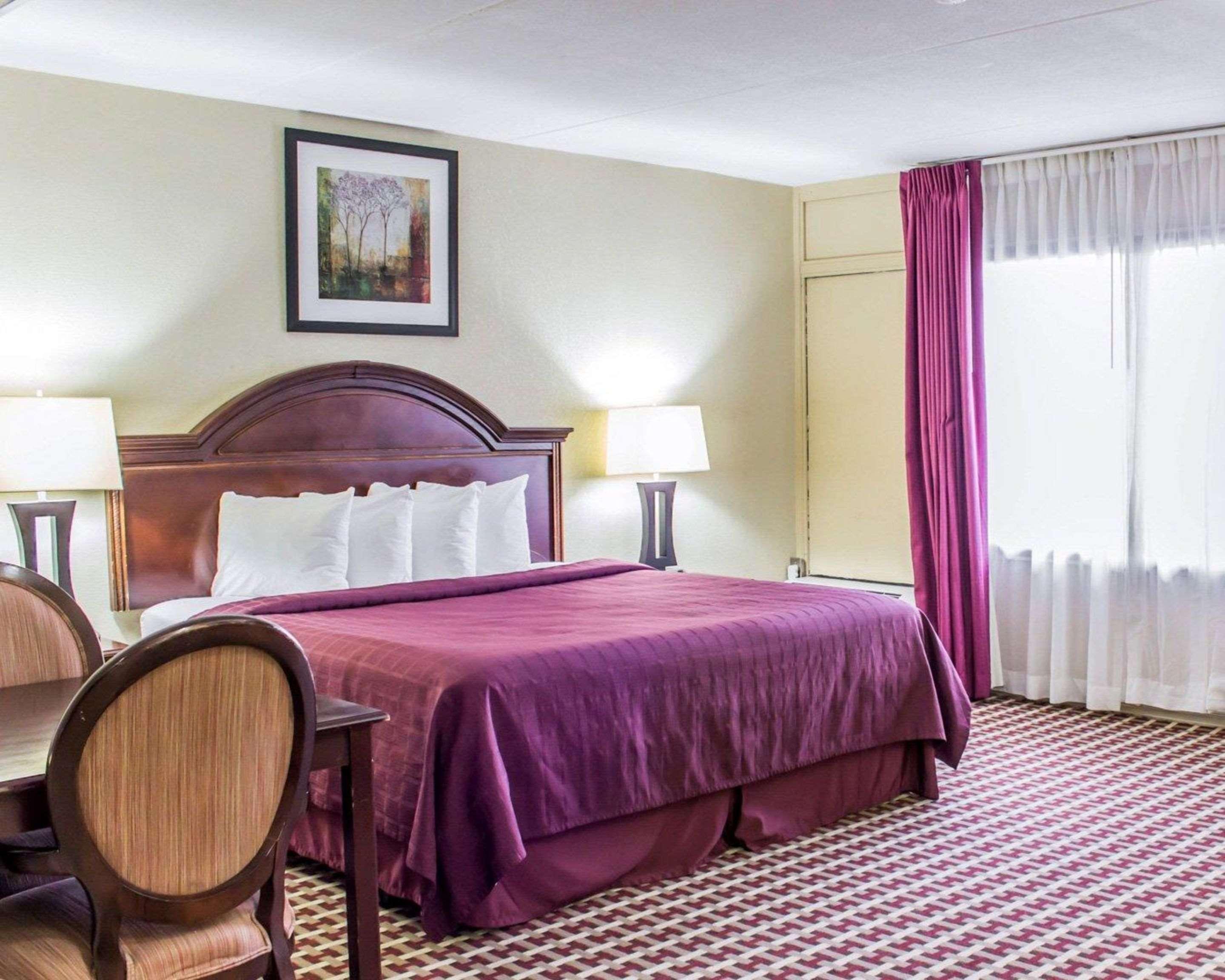 Quality Inn & Suites Fayetteville Εξωτερικό φωτογραφία
