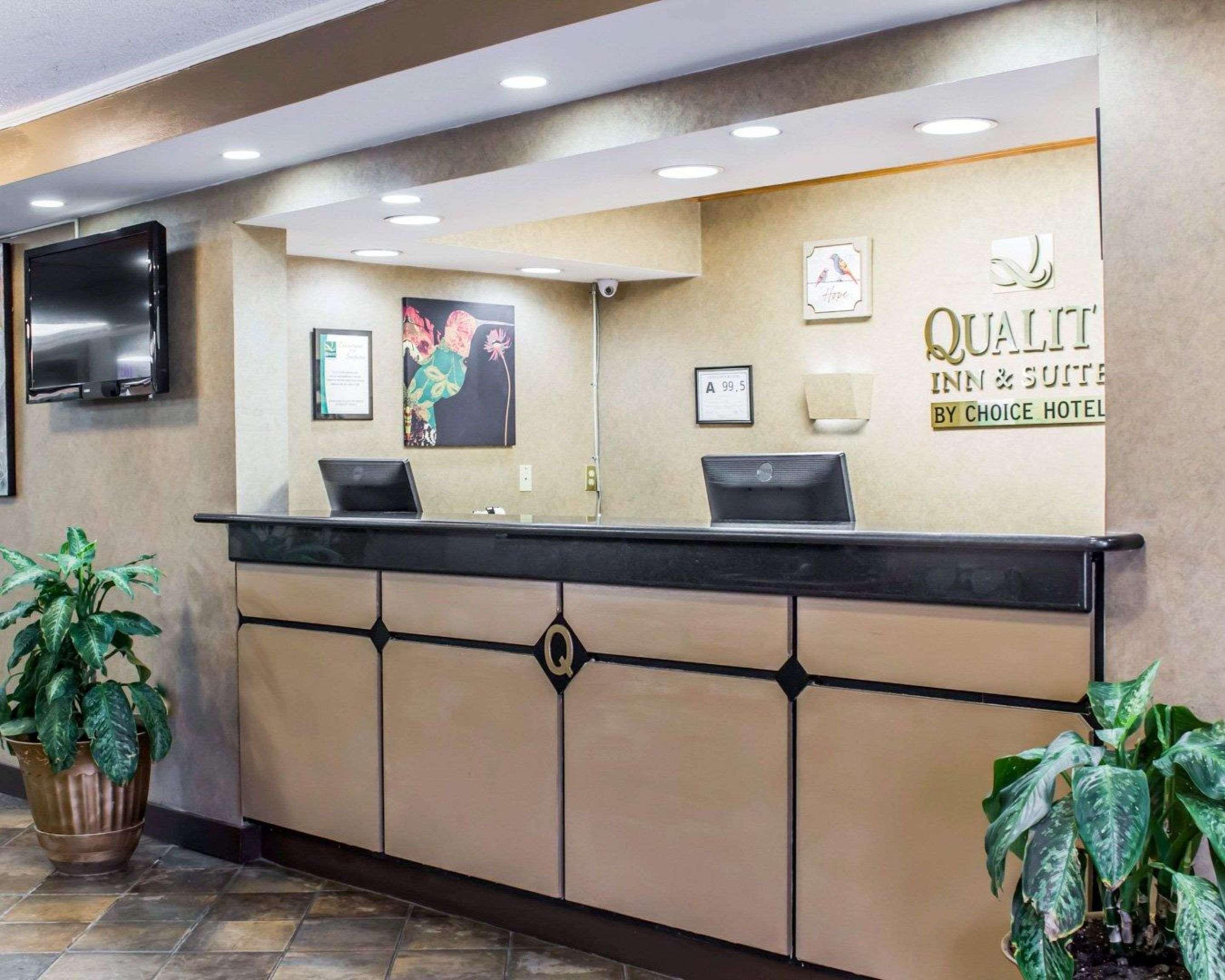 Quality Inn & Suites Fayetteville Εξωτερικό φωτογραφία
